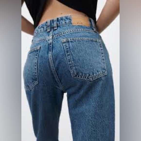 Zara mid rise blue jeans - Picture 2 of 9